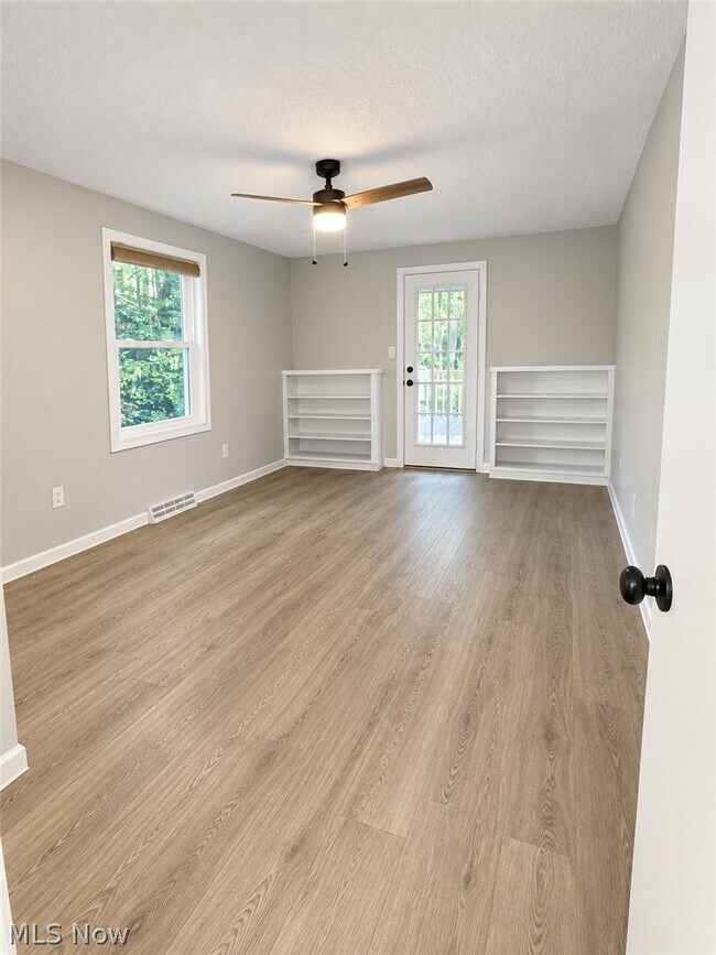Building Photo - 4542 Briarcliff Trail