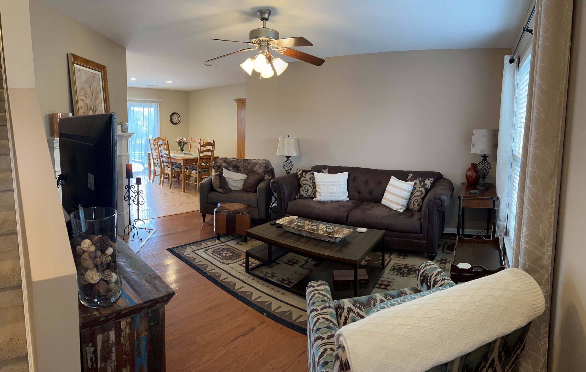 Building Photo - 4002 Sweetwater Dr