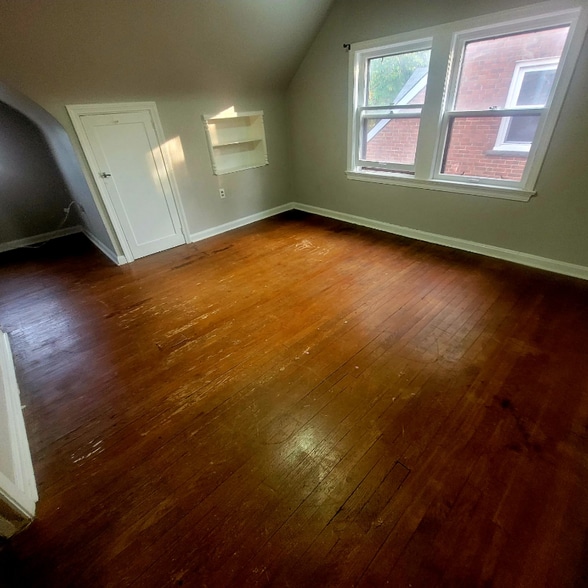 Building Photo - 5713 South Blvd