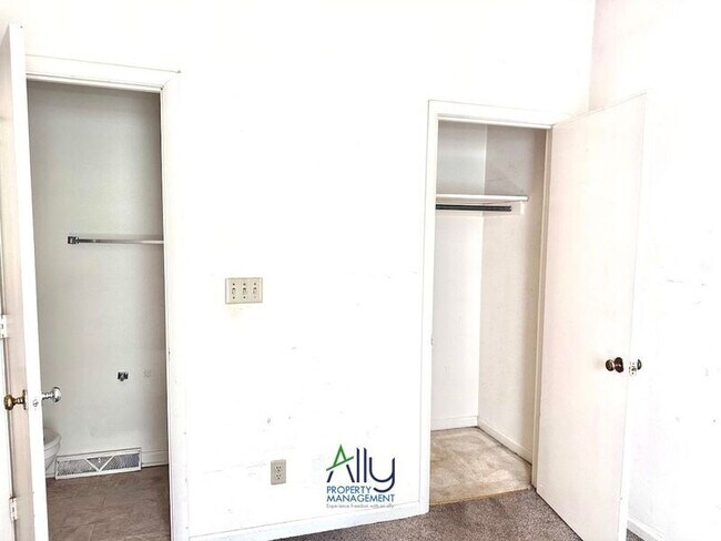 Building Photo - 114 Maywood Ln