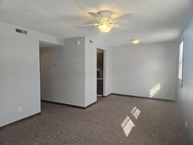 Building Photo - 714 N Campbell St