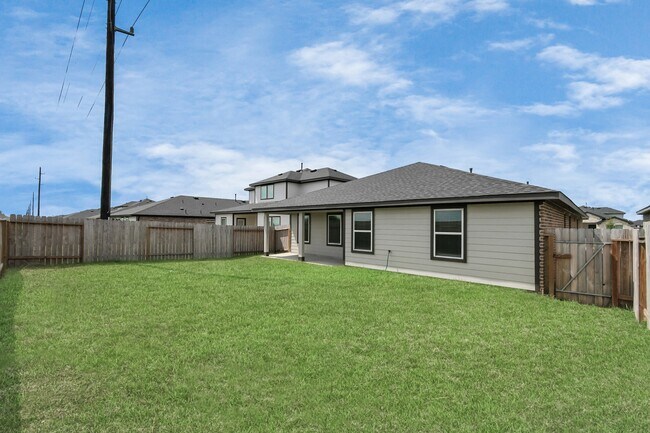 Building Photo - 29935 Gallatin River Ln