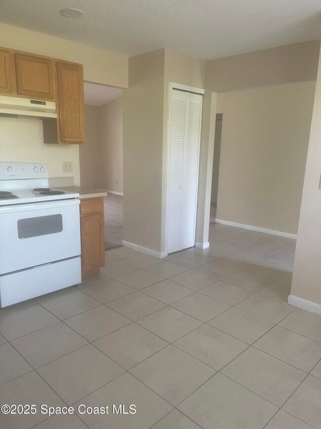 Building Photo - 1534 Amador Ave NW