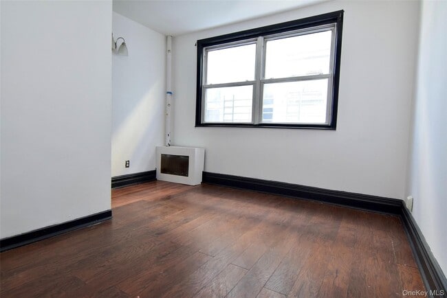 Building Photo - 4224 Edson Ave