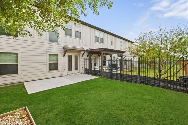 Building Photo - 1615 Airedale Rd