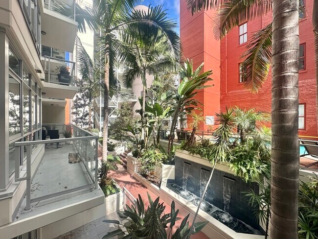 Building Photo - Little Italy 1BD/1BA Condo W/ Pool, Jacuzz...