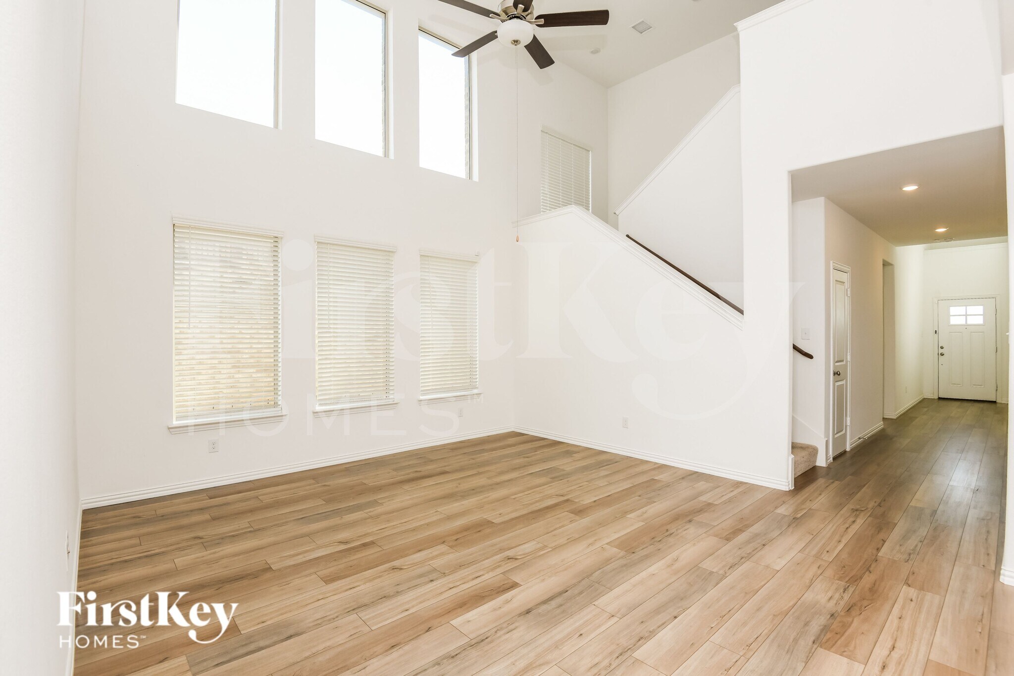 Building Photo - 2512 Northcote Dr