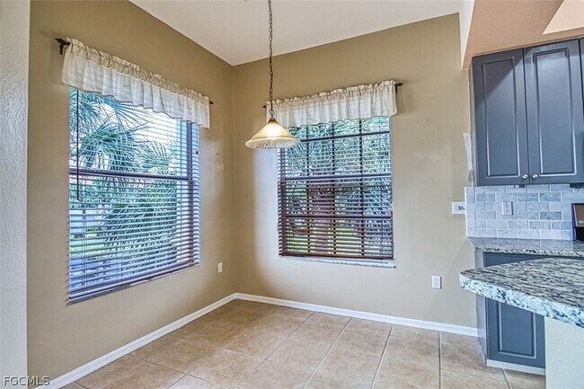 Building Photo - 9205 Belleza Way