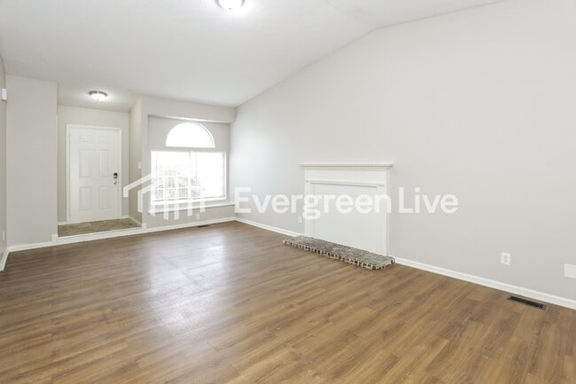 Building Photo - 11053 Amburg Ct