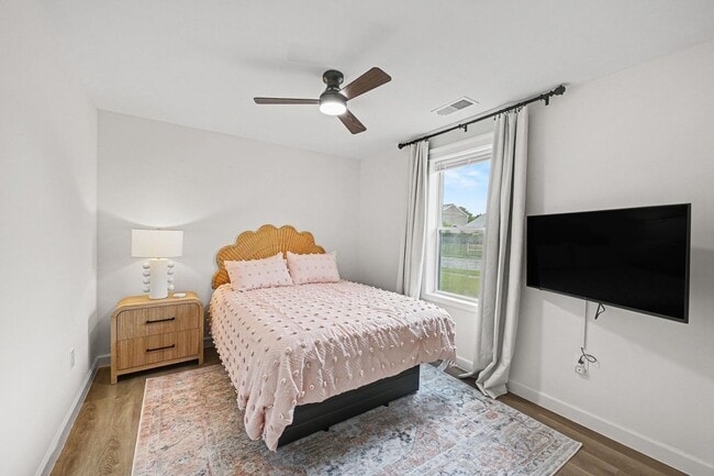 Building Photo - 2064 Thimble Creek Dr