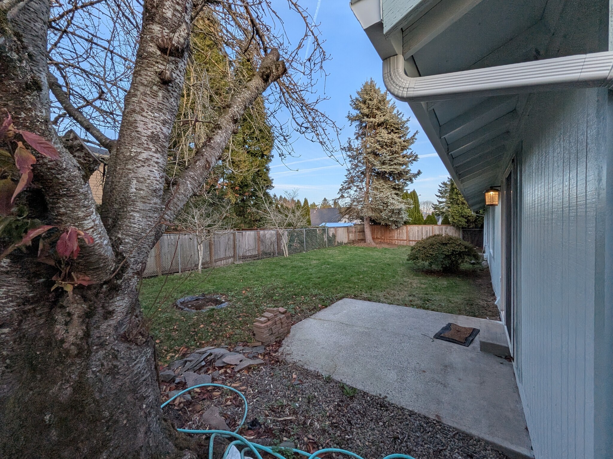 Building Photo - 3509 SE 11th St