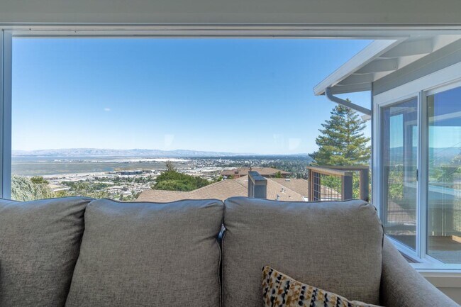 Building Photo - 15 Buckland Ct