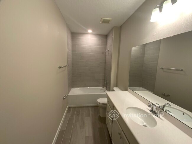 Building Photo - 9962 Lemon Grass Ln