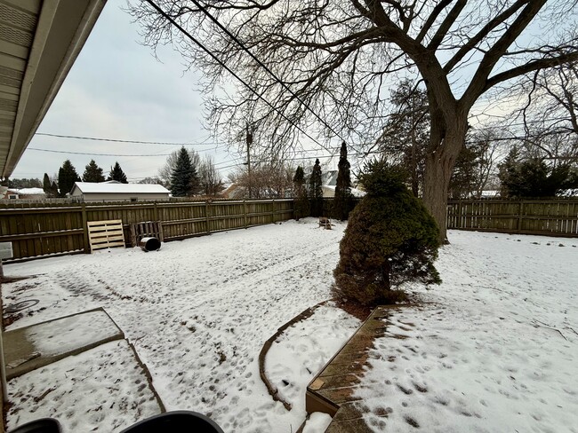 Building Photo - 1426 S 21st St