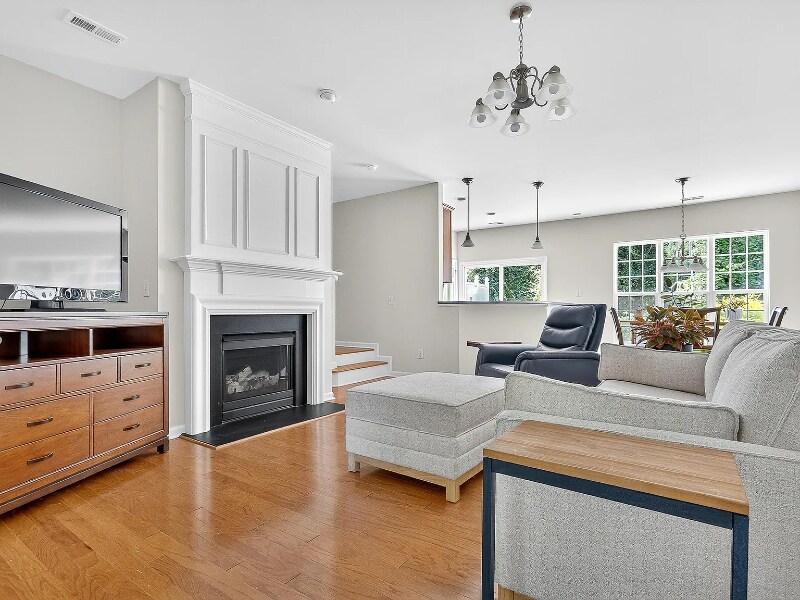 Building Photo - 7130 Racine Way