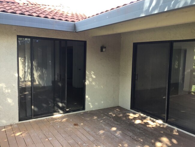Building Photo - Beautiful Rocklin home
