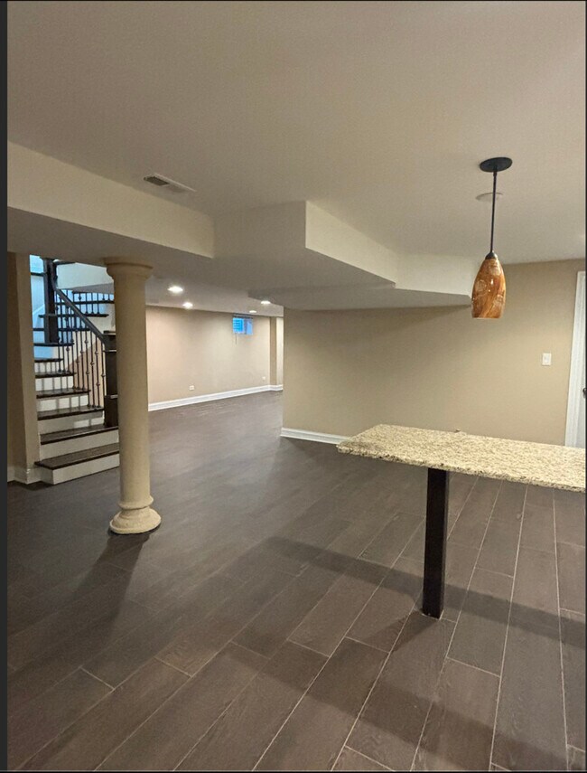 Building Photo - 406 S Lauder Ln