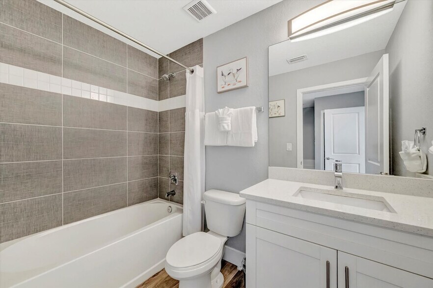 Building Photo - 3270 Mangrove Point Dr