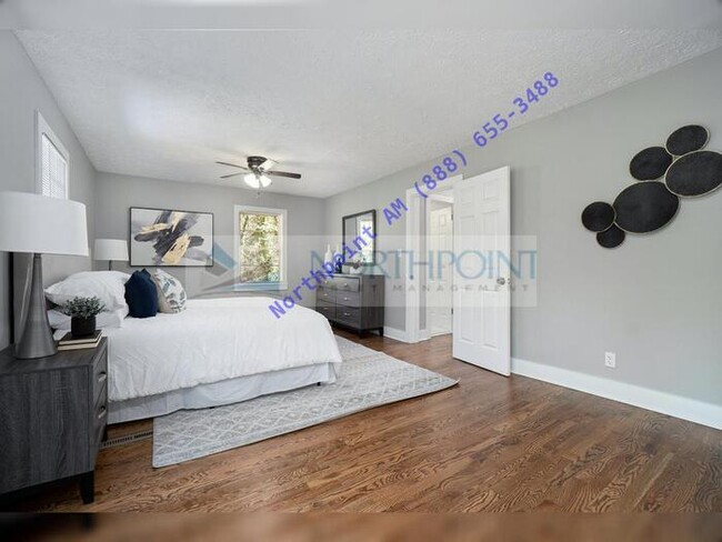 Building Photo - BR/2.5BA SFR with finished basement and back deck in NW Atlanta