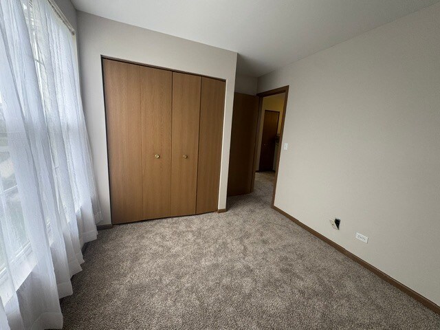Building Photo - 1071 Symphony Dr