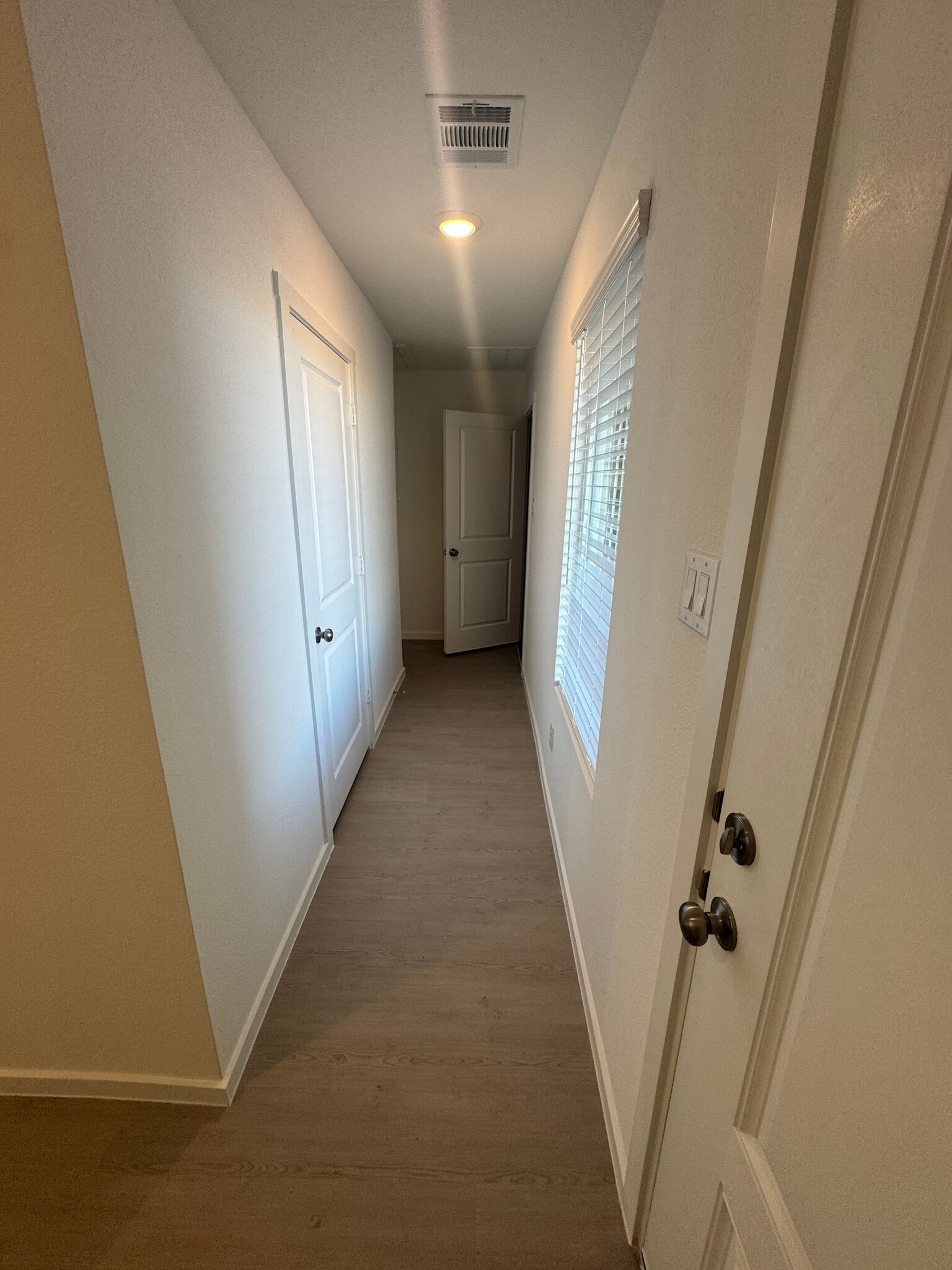 Building Photo - 14138 Lampard St