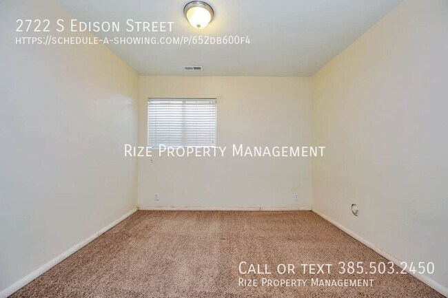 Building Photo - 2722 S Edison St