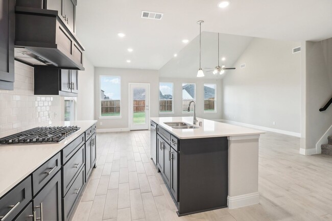 Building Photo - Brand New 4 Bed 2 Bath 2 and Half car gara...