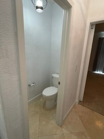 Master Bath Toilet room - 1272 Figuero Way