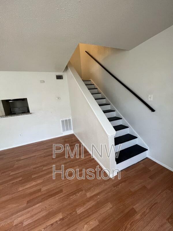 Building Photo - 12651 Ashford Meadow Dr