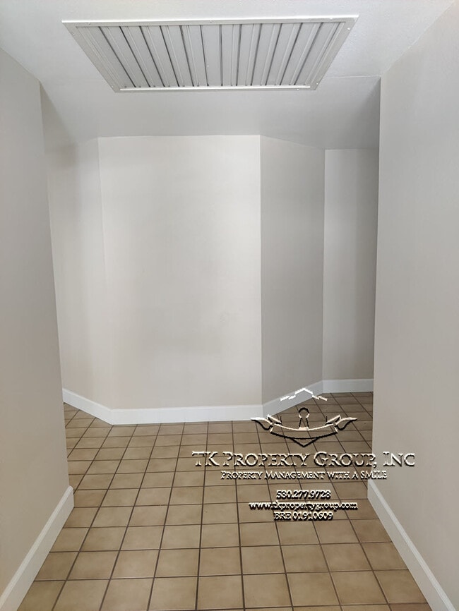 Building Photo - 13313 Thistle Loop
