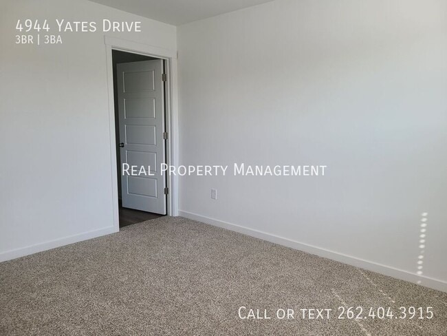 Building Photo - 4944 Yates Dr