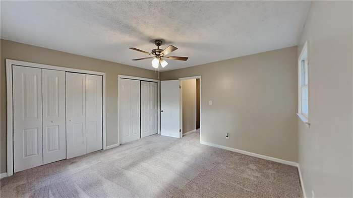 Building Photo - 321 Tarragon Way SW