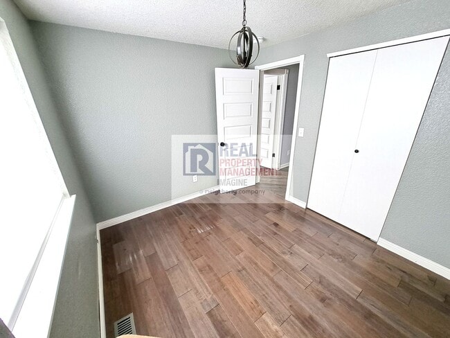 Building Photo - !!MOVE-IN SPECIAL- 50% OFF 1ST FULL MONTH RENT!!  Beautiful 3 Bedroom, 2 Bath in Lacey!