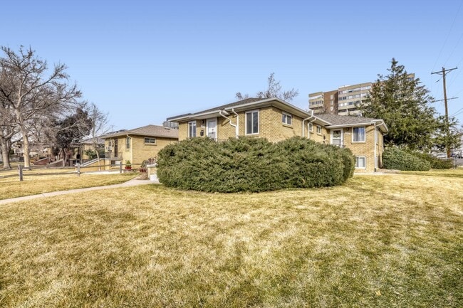 Building Photo - 1890 S Garfield St