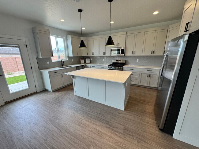 Building Photo - New Build