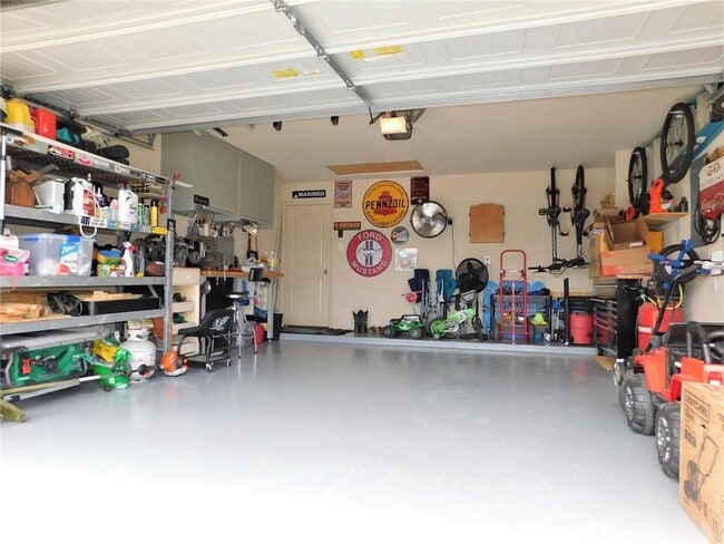 Building Photo - 9411 Paloma Creek Dr