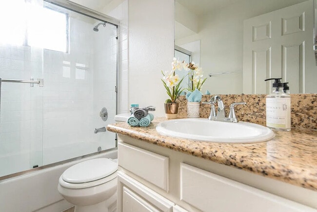 Building Photo - 5100 Cliff Rose Dr