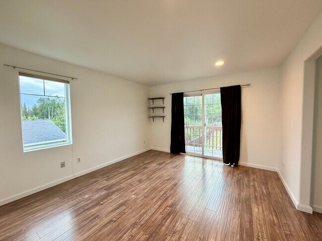 Building Photo - 148 Sierra Heights St