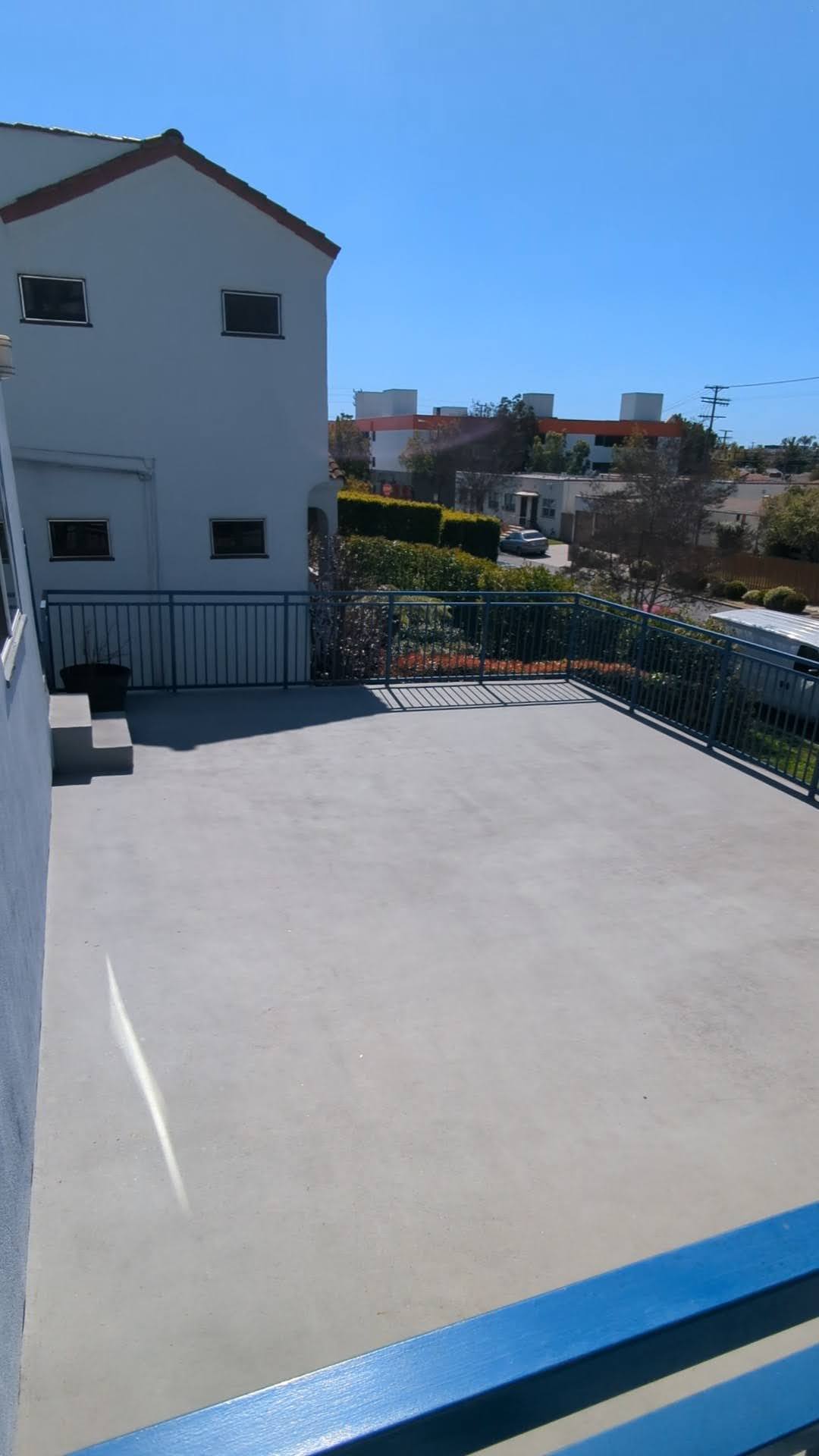 Building Photo - 1638 S Curson Ave