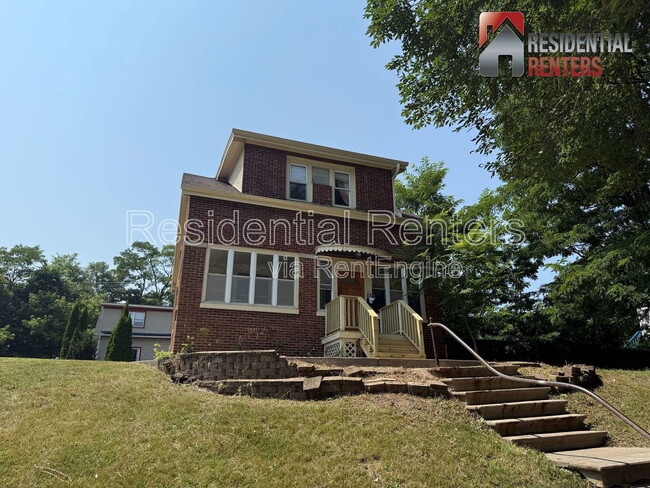 Building Photo - 3027 N 2nd St