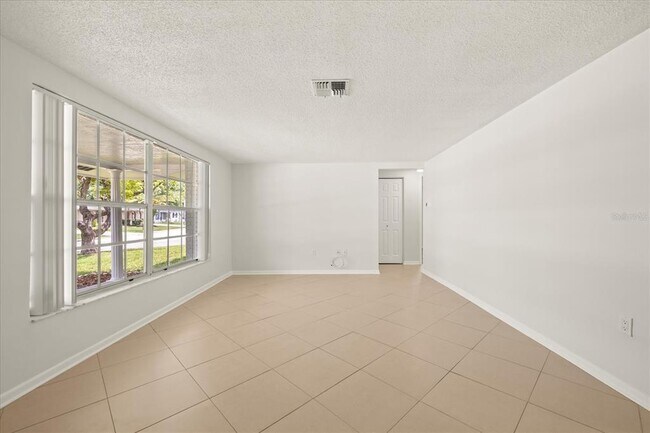 Building Photo - 7751 Cherrytree Ln