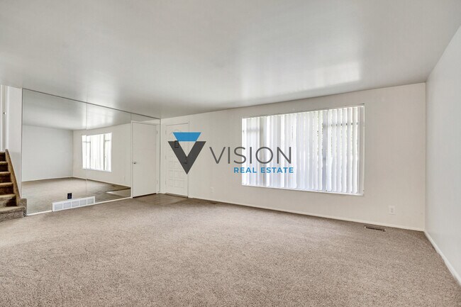 Building Photo - 558 E 3665 S