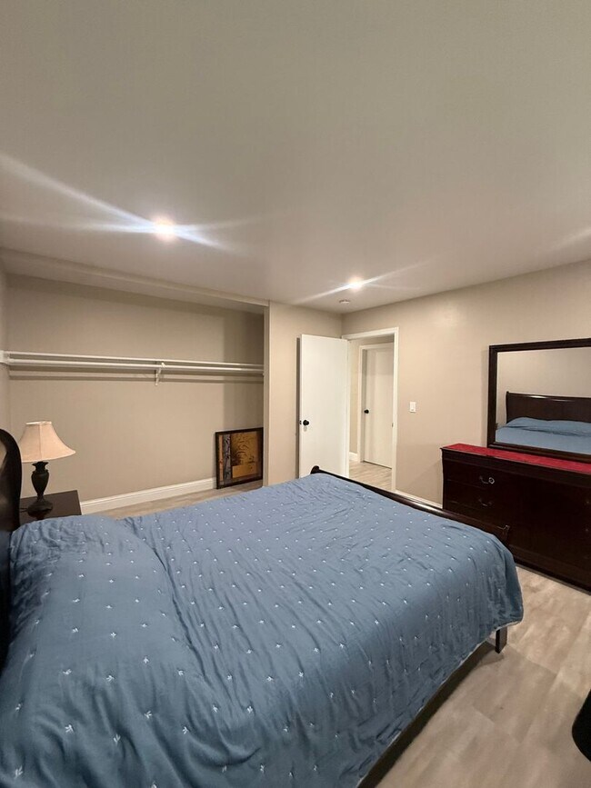 Building Photo - 55+ Community in Bay Village!