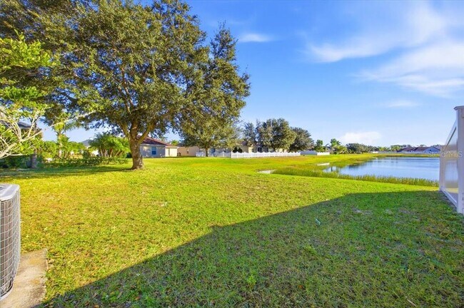 Building Photo - 5588 Sycamore Canyon Dr