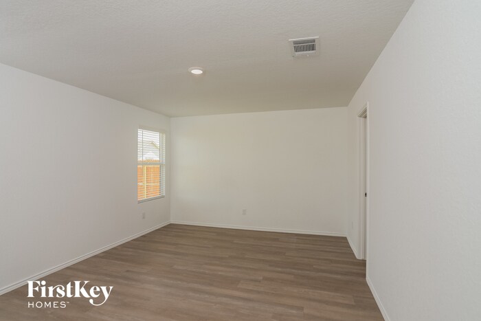 Building Photo - 10619 Pablo Way