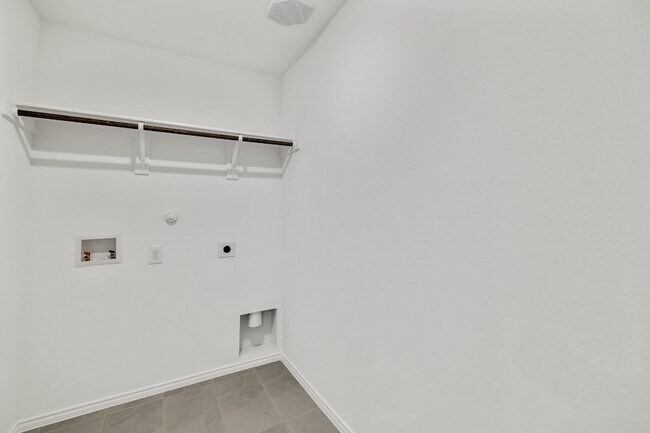 Building Photo - 2809 Ozark Cir
