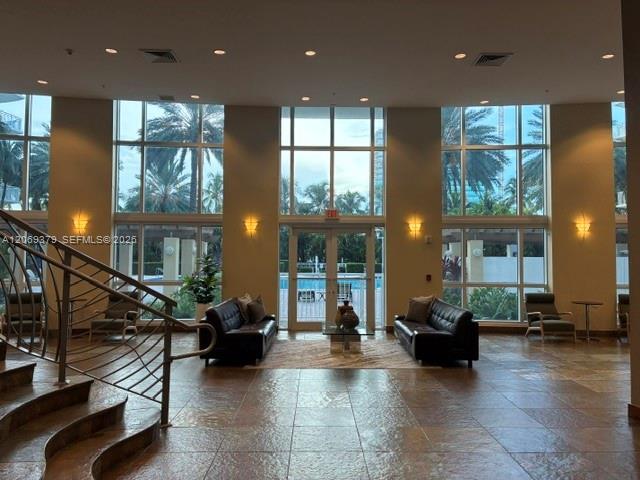Building Photo - 1755 E Hallandale Beach Blvd