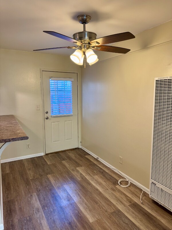 Building Photo - 1978 Maple Ave