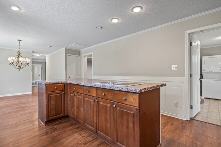 Building Photo - 257 Stone Throw Dr