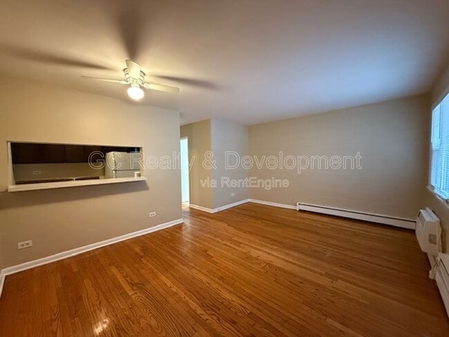 Building Photo - 227 Uteg St